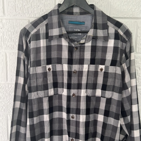 The North Face Men’s Arroyo Plaid Flannel Long Sleeve Button Down - Size Large - Picture 5 of 8
